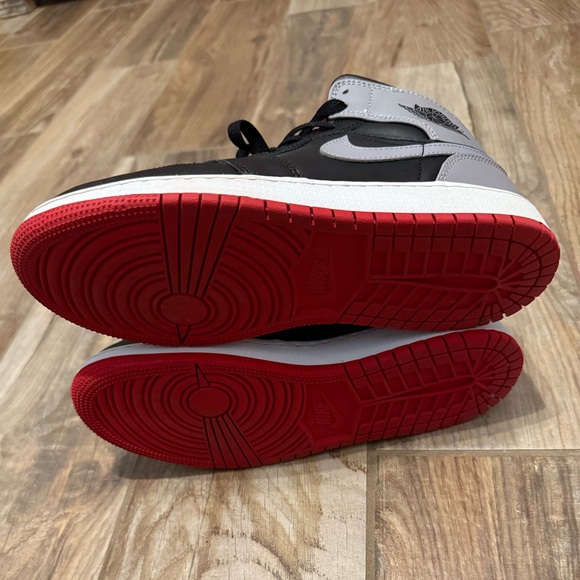 Nike Jordan 1 Mid Bred Shadow - Picture 8 of 8